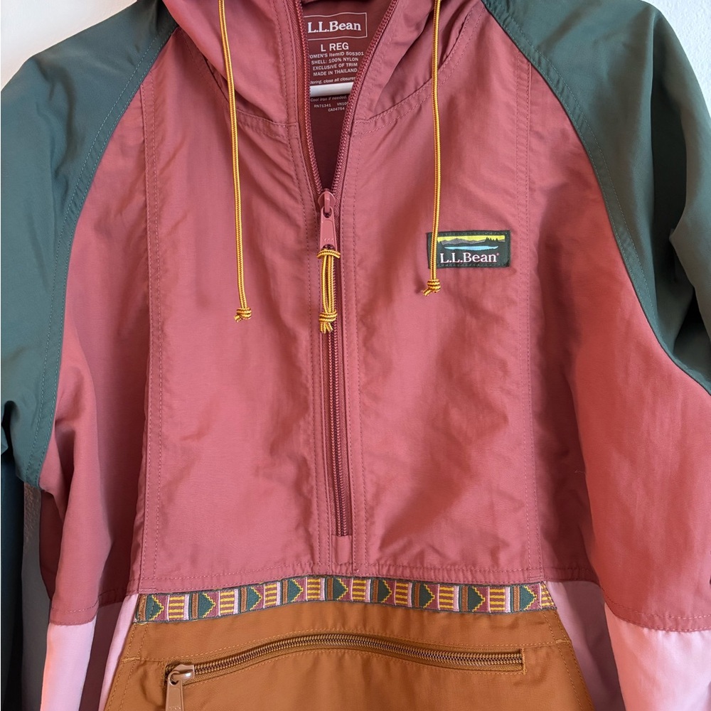 Colorblock wind/water resistant jacket